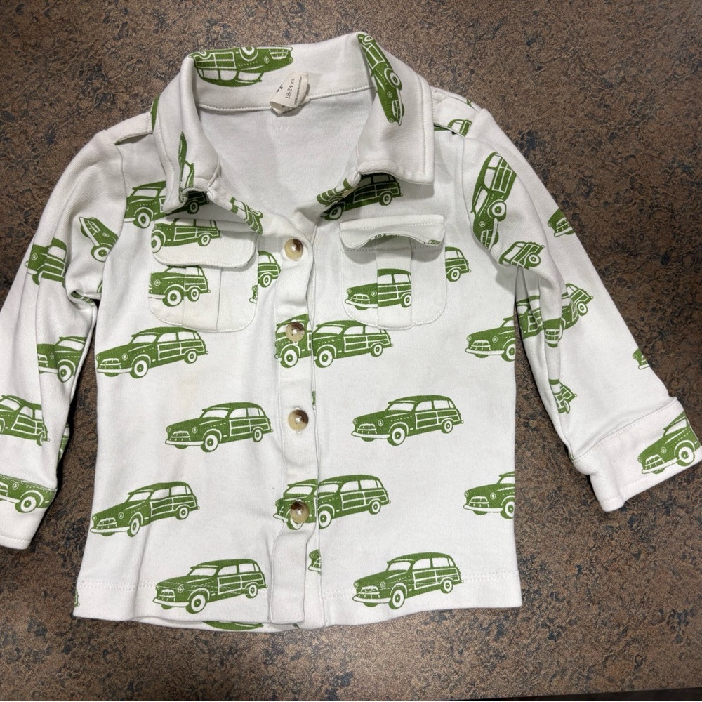 Kate Quinn White and Green Car Print Button Down Shirt Long Sleeve